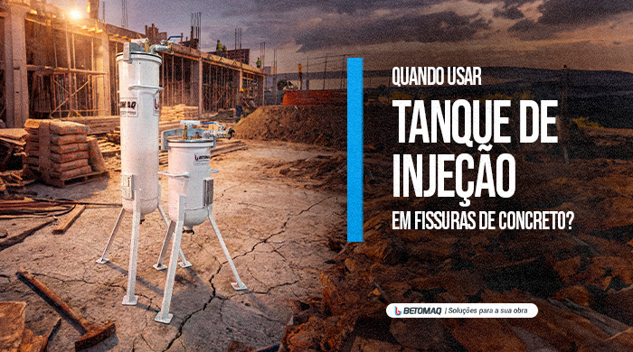Equipamentos industriais em obra com solo fissurado e estrutura em construção ao fundo, indicando aplicação em reparos de concreto.